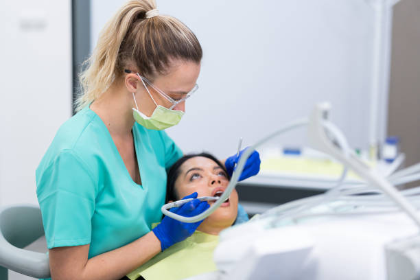 Best Emergency Dental Care for Broken or Chipped Teeth in Oskaloosa, IA